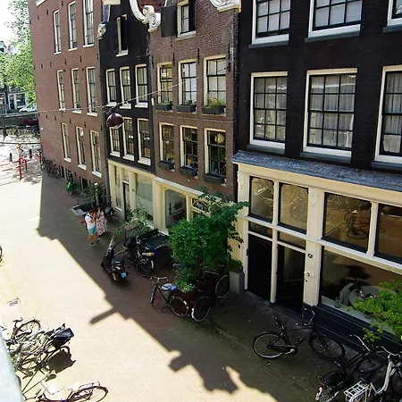 Joz, Historic In Centre Of Bed & Breakfast Amsterdam