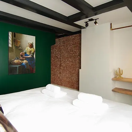Joz, Historic In Centre Of Bed & Breakfast Amsterdam