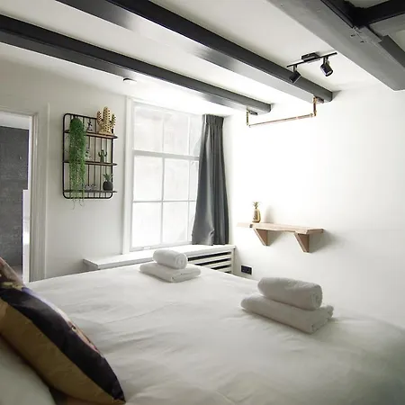 Bed & Breakfast Joz, Historic In Centre Of 3*