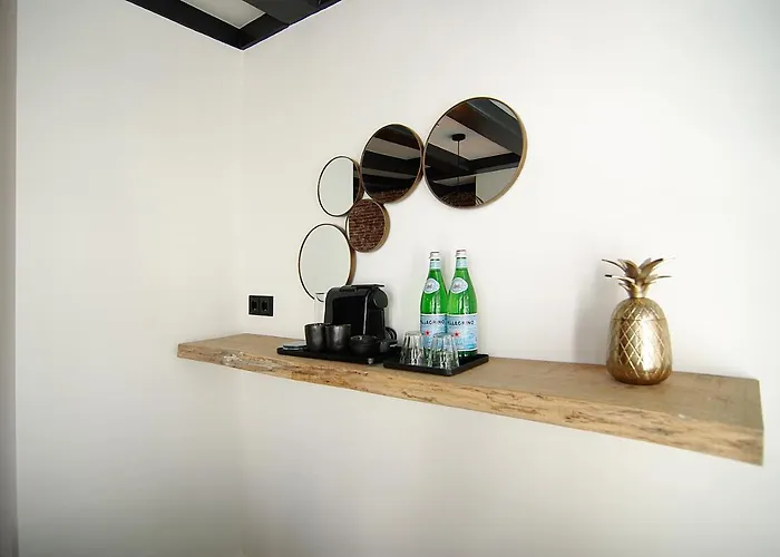 Joz, Historic In Centre Of 3*