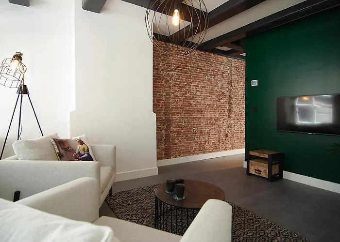 Joz, Historic In Centre Of Frühstückspension